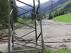 Auch die 110 kV und 380 kV-Leitung sind durch die Riesenmure betroffen