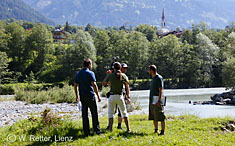 TV-Team-Besprechung an der Isel bei Ainet